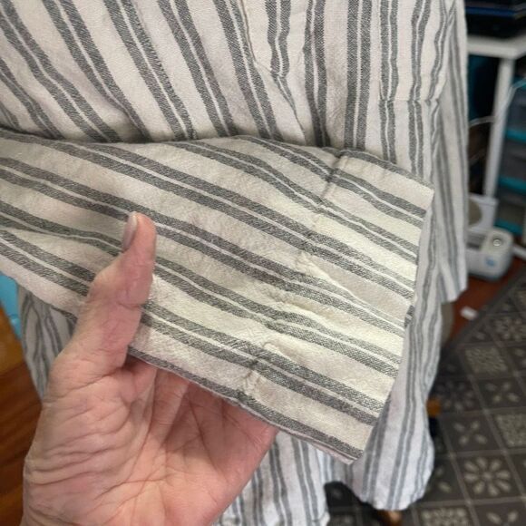 Madewell Dylan Gray Green and White Striped Blouse, Size XXS - Picture 10 of 11